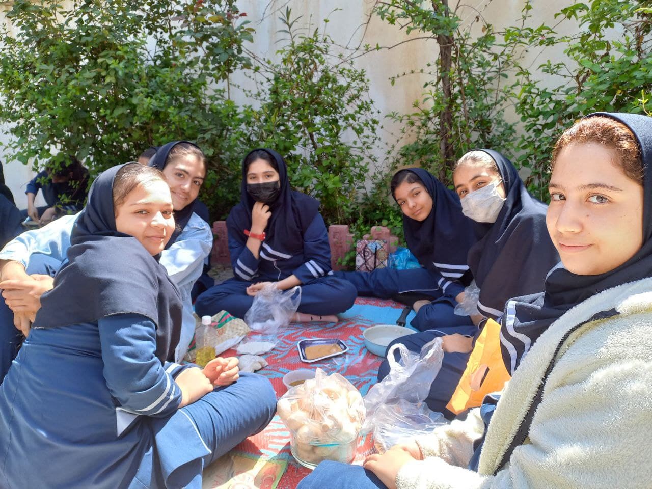 برگزاری مسابقه آشپزی پایه هفتم سال تحصیلی۱۴۰۳_۱۴۰۲